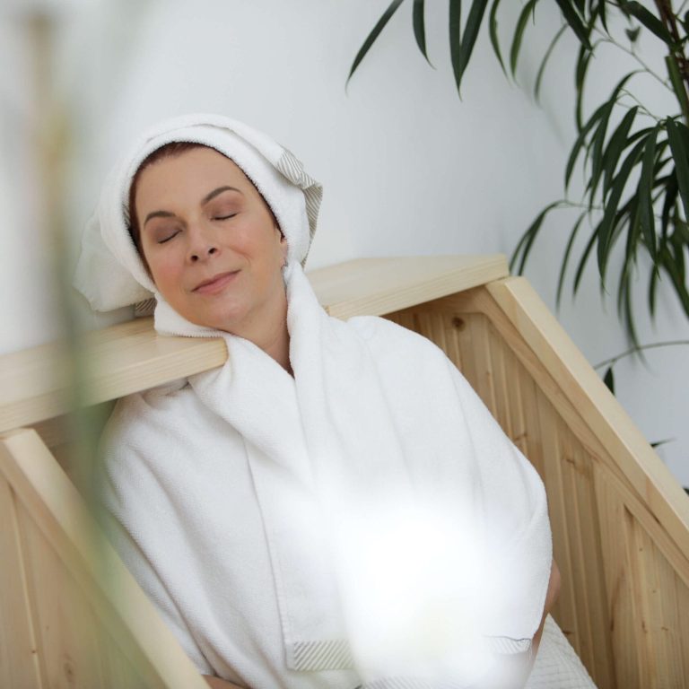 Spoj-holistickog-pristupa-i-funkcionalne-medicine-odvija-se-u-nasem-centru_IZDVOJENO-1-scaled